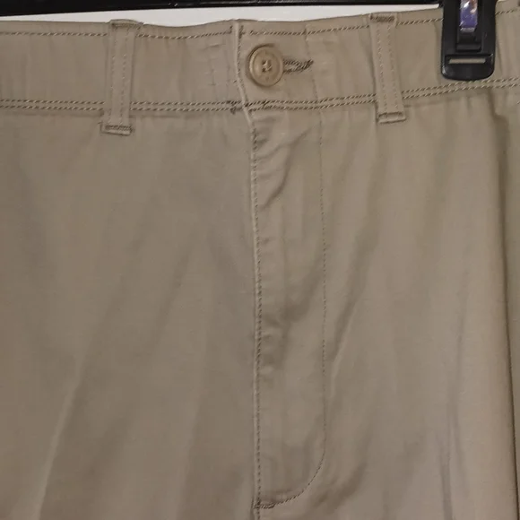 Men's Lee Performance Extreme Comfort cargo shorts. Size 50 Big and Tall. NWT - Picture 5 of 7